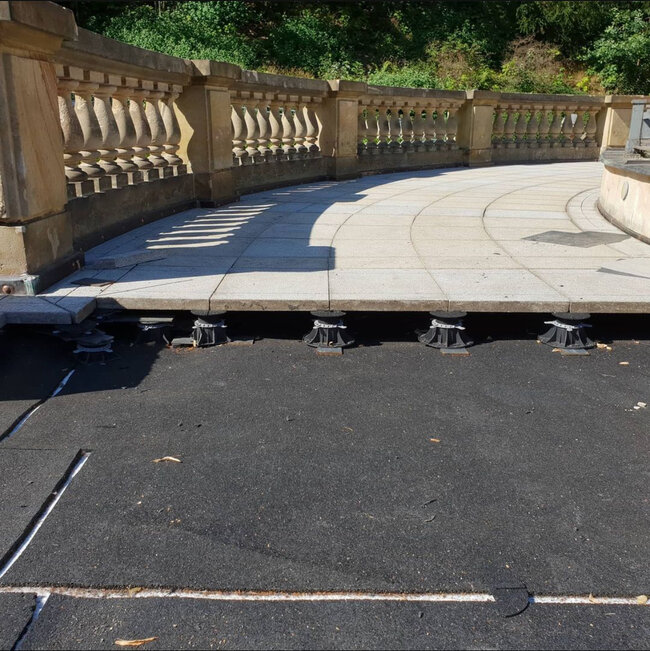 Umbau der Terrasse in einem denkmalgeschützten Objekt in Karlsbad 2