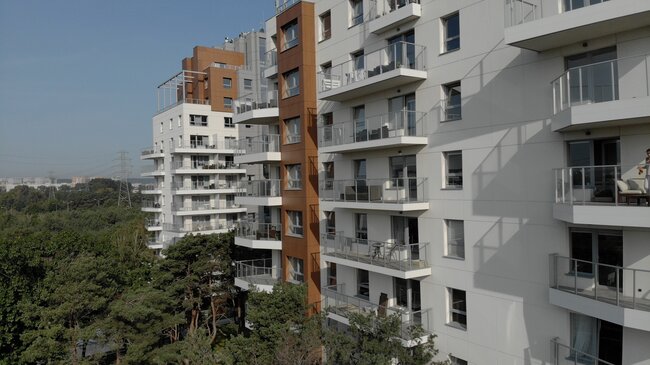 Stelzlager Terrasse im Apartmentkomplex 8