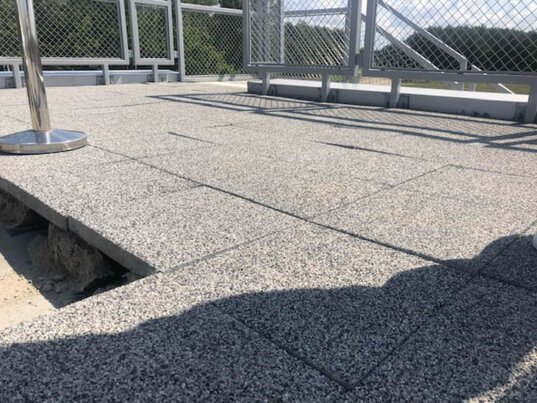 foto der terrasse auf säcken mit zementmörtel 3
