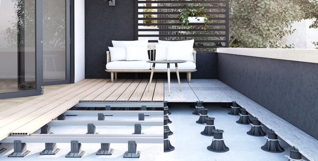 Stelzlager Terrasse Unterkonstruktion aus höhenverstellbaren Stelzlagern mit Platten und Balken mit Dielen