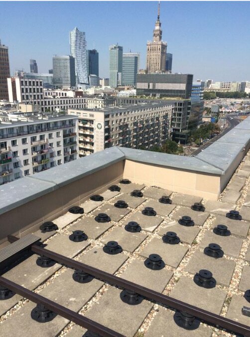 Schritt für Schritt Montage von Terrassenplatten auf Stelzlagern 11
